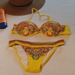 NWOT Yellow Pattern Bikini